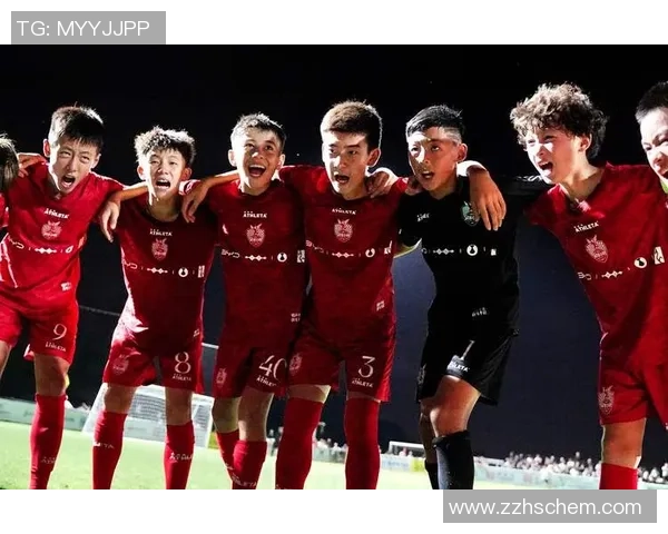 足球传奇兰：从青训小将到世界足坛巨星的蜕变与辉煌